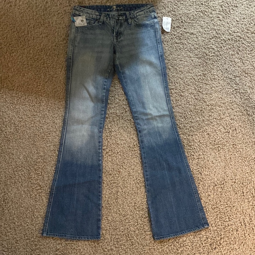 They are a pair of boot-cut jeans they and super cute and brand new